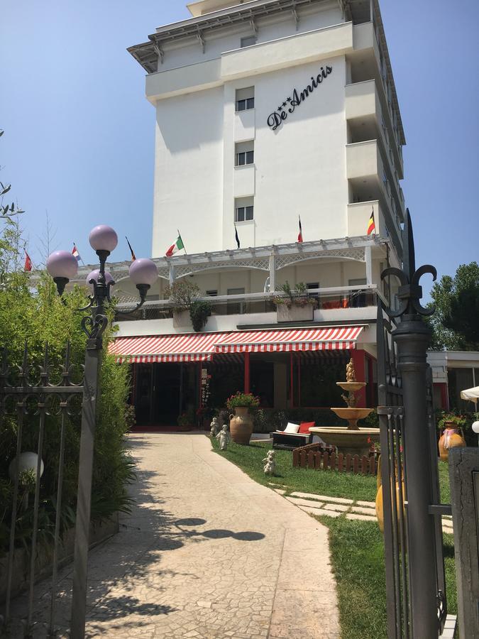 Hotel De Amicis Риччоне Екстер'єр фото